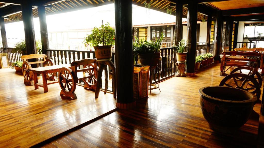 Lijiang Wangjia Courtyard Inn Exterior foto