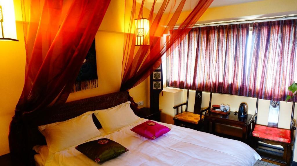 Lijiang Wangjia Courtyard Inn Zimmer foto