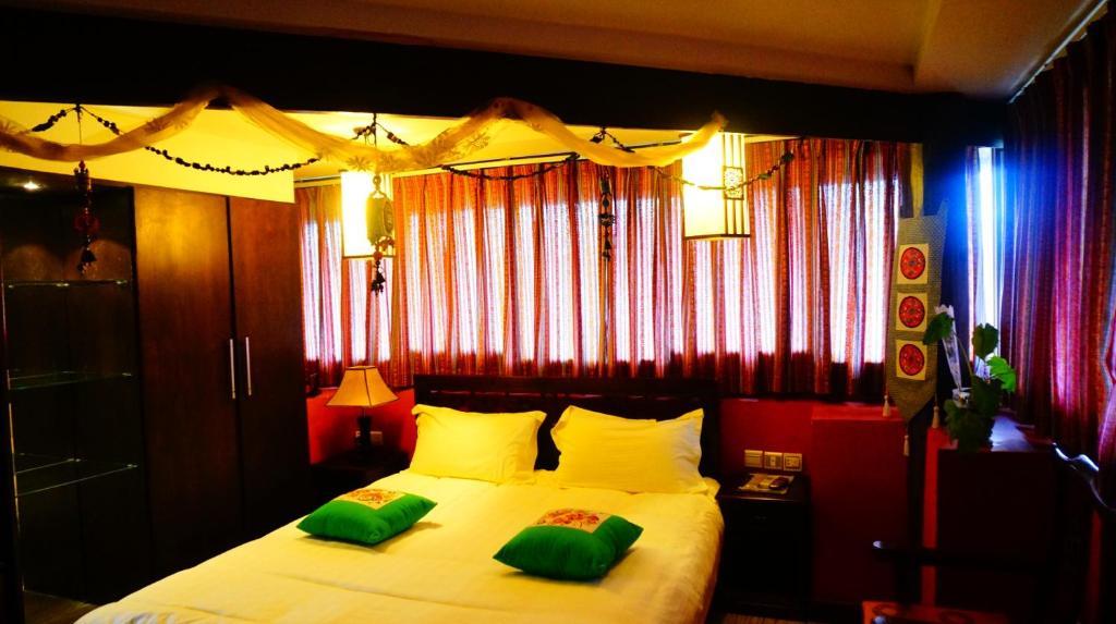 Lijiang Wangjia Courtyard Inn Zimmer foto